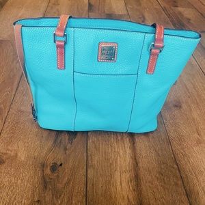 Dooney & Bourke small pebble leather Lexington